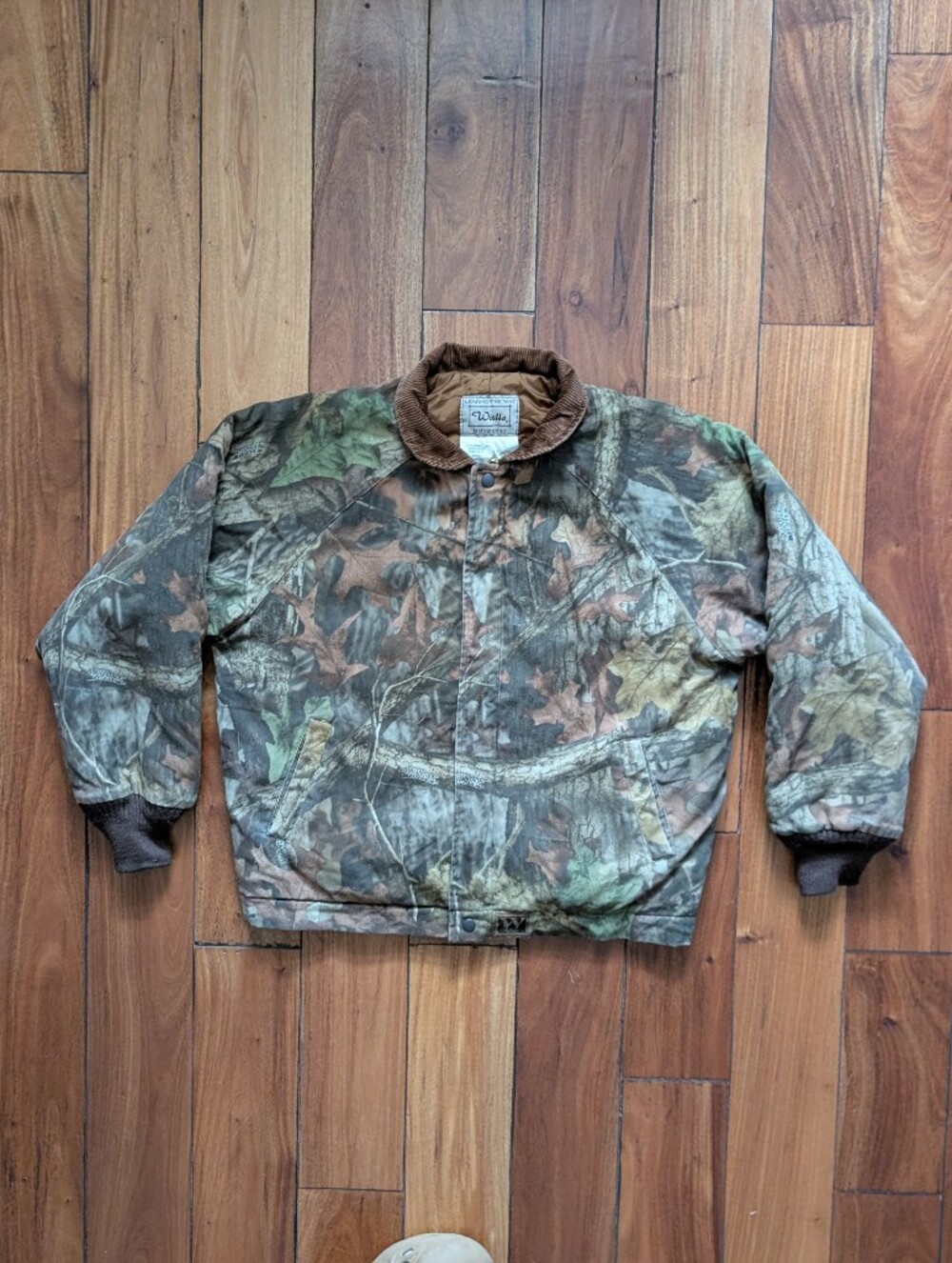 Walls Vintage Camo Bomber Jacket (M)